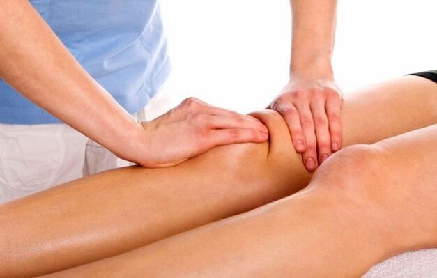 Massage van het kniegewricht zal de manifestaties van gonartrose helpen verlichten