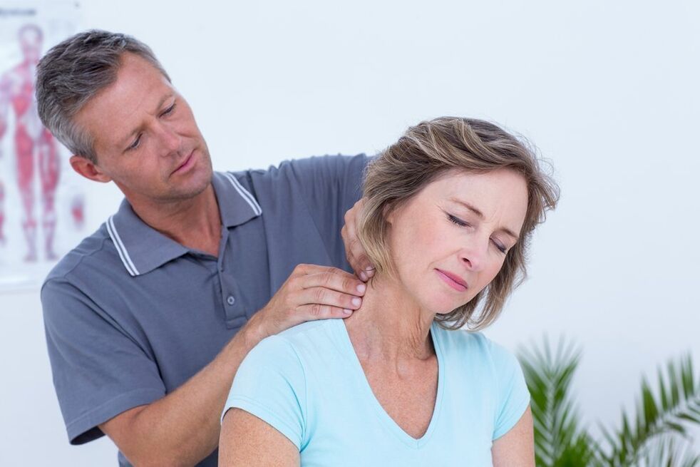 oefeningen en nekmassage voor osteochondrose